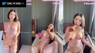 คลิปหลุด Onlyfans vk Babynookie มาใหม่ น้องนุ๊กกับอุปกรณ์เสียว ในชุดเซ็กซี่ จับควยปลอมมาอม ก่อนเอาเครื่องสั่นมาช่วยตัวเอง